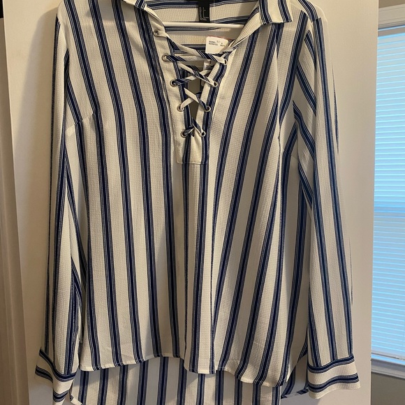 Striped top - Picture 1 of 4